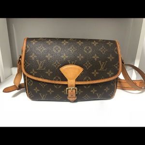 Authentic Louis Vuitton Sologne Crossbody